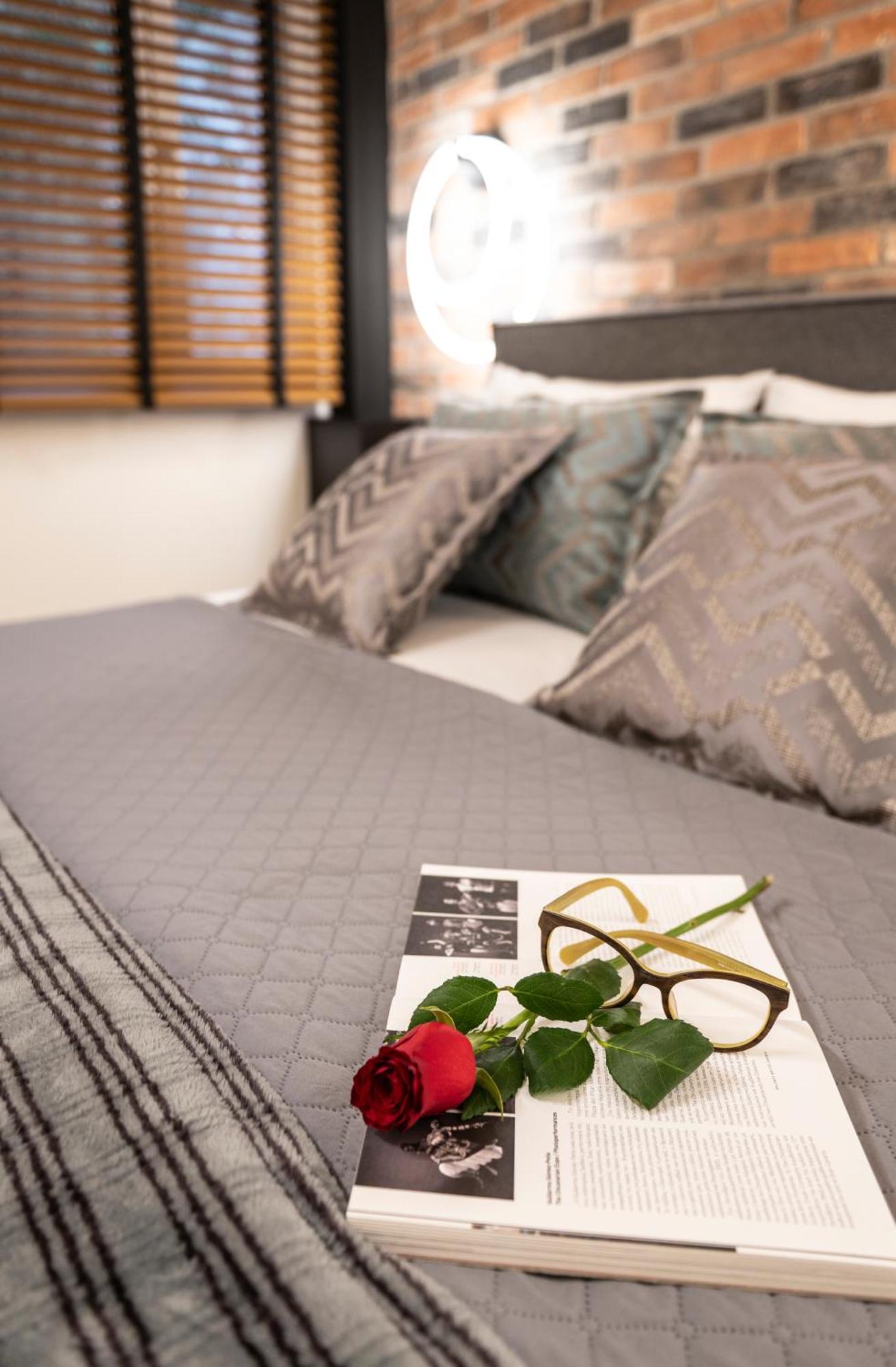 Almasi Luxury Suites Marquise 亚历山德鲁波利斯 外观 照片