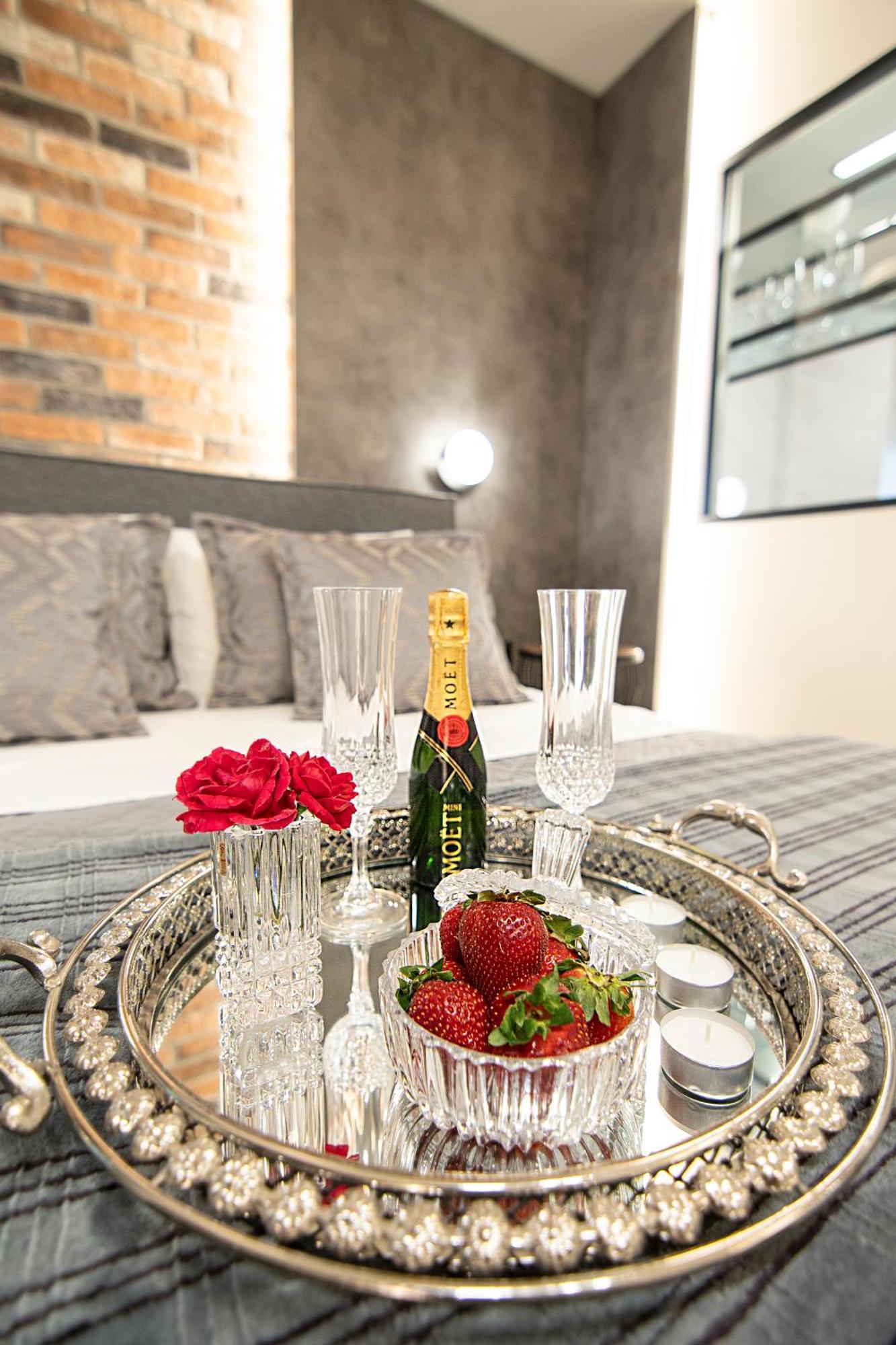 Almasi Luxury Suites Marquise 亚历山德鲁波利斯 外观 照片